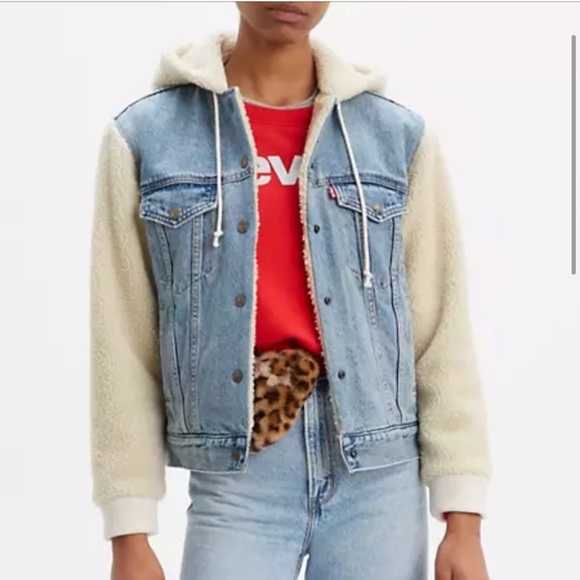 Levi's Jackets & Blazers - Levi’s ex-boyfriend Sherpa hooded trucker jacket
